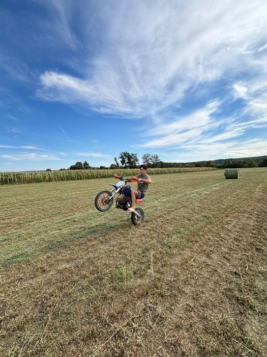 Vând/schimb cross 125 cc