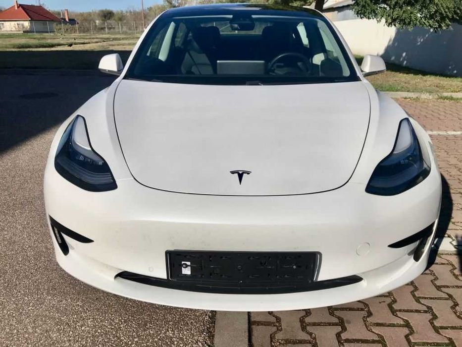 Tesla Model 3 Standard Range Plus (2020) – FSD