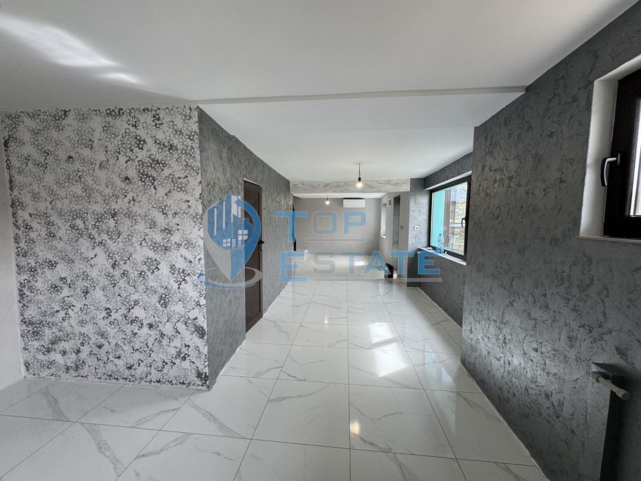 Масивна тухлена къща в с. Вишовград, област Велико Търново