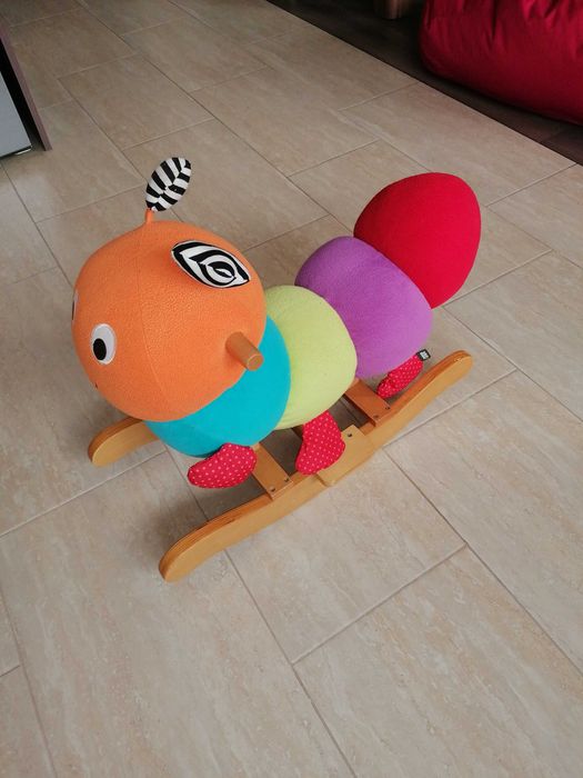 Люлееща играчка - гъсеница