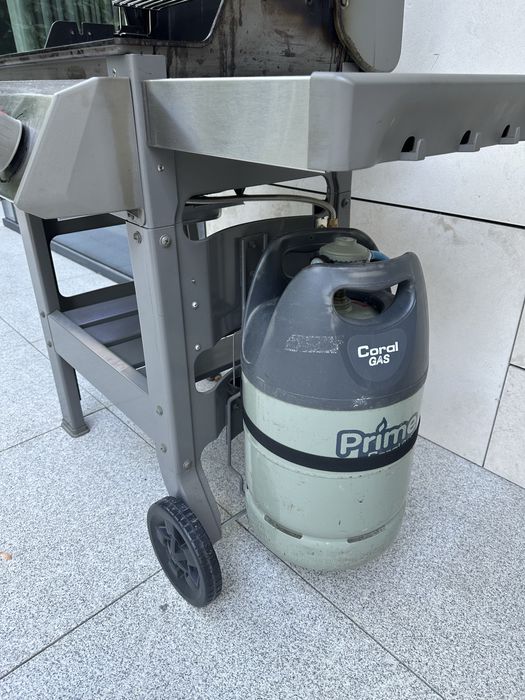 Gratar pe gaz Weber Spirit II E-310 (3 arzătoare) + Husă Weber