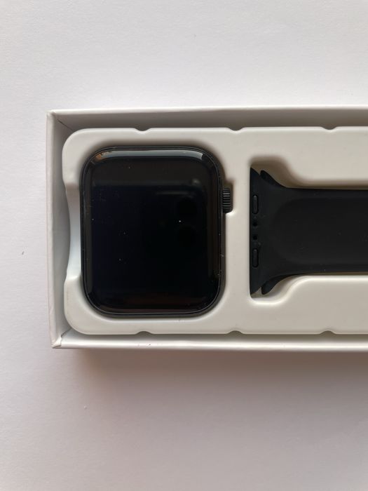 Продаю смарт часы l WATCH 7.