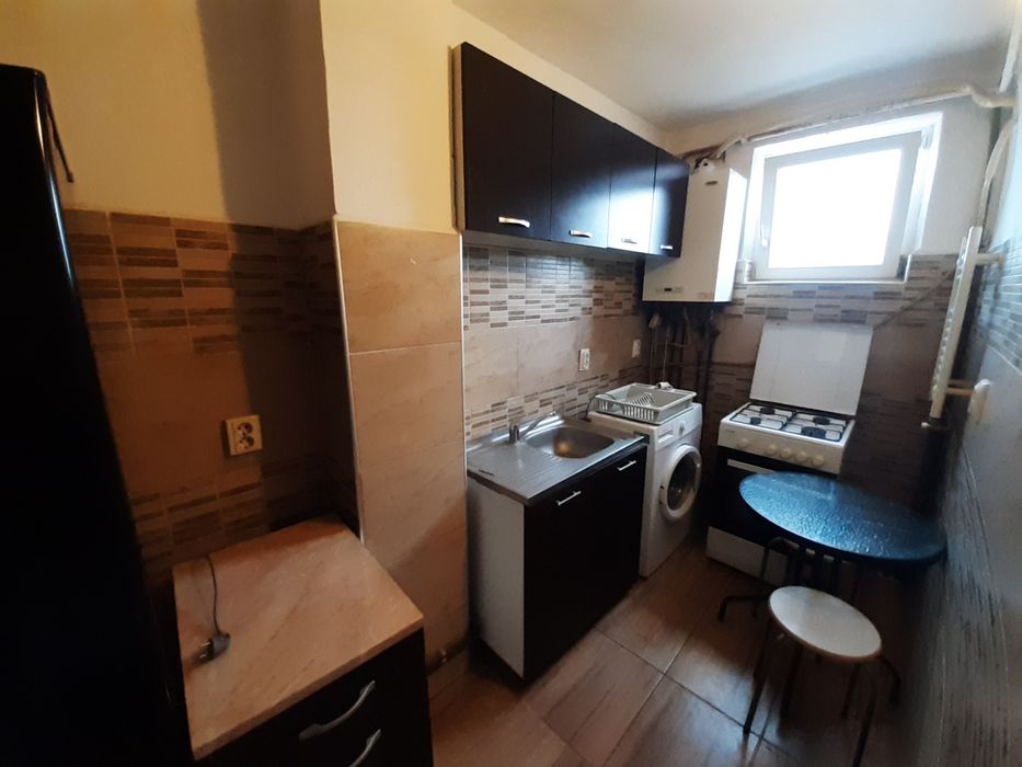 PF, Tatarasi, închiriez apartament 2 camere, Tatarasi, la bulevard, AC,CT, centrală termică, aer condiționat ,mobilat, Palas,Centru, renovat