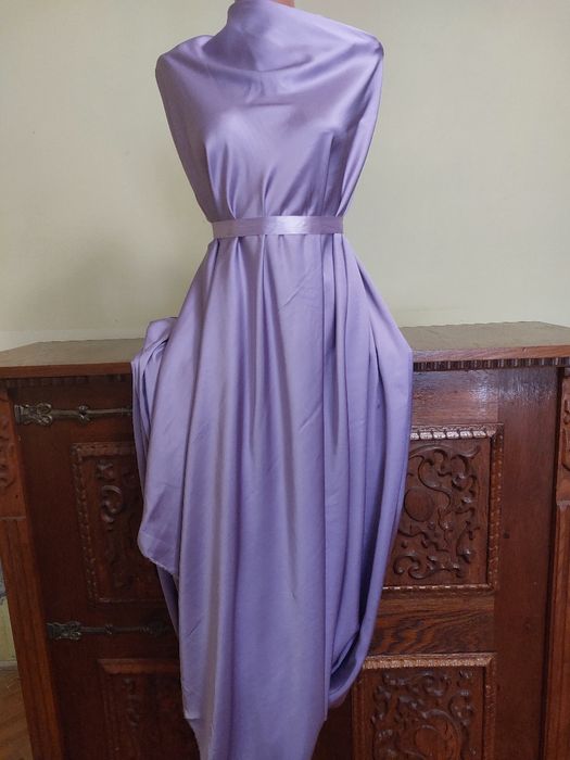 Cupon de 3 m satin din matase naturala si vascoza, culoare minunata, mov lila stins