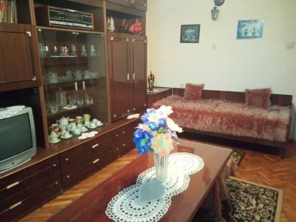 Дава се под наем Двустаен апартамент в Бургас, Лазур - 67 кв.м за 183.6 € - Снимка #3