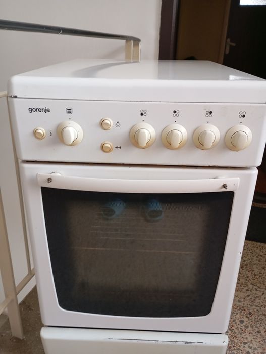 Aragaz de vânzare arata foarte bine