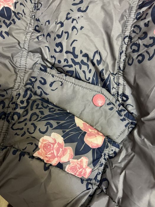 Продам зимнюю куртку на девочку!