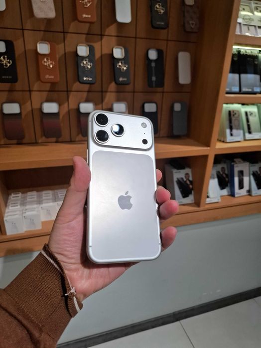 iPhone 17 Pro Max  В Рассрочку