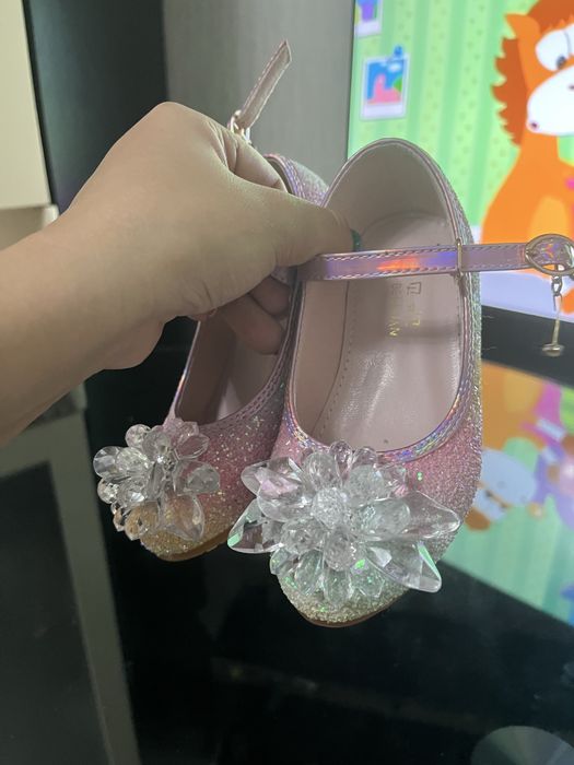 Туфельки нарядные