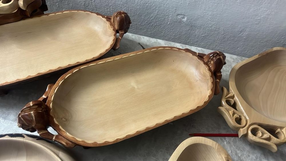 Астаулар , бас табақтар , орешница