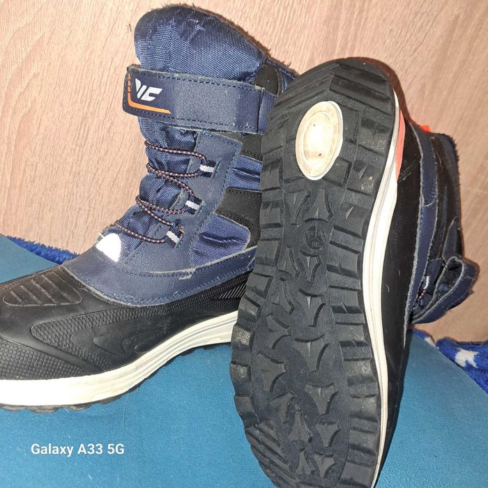 Ghete de demi-sezon pentru copii, pentru primăvară, toamnă.