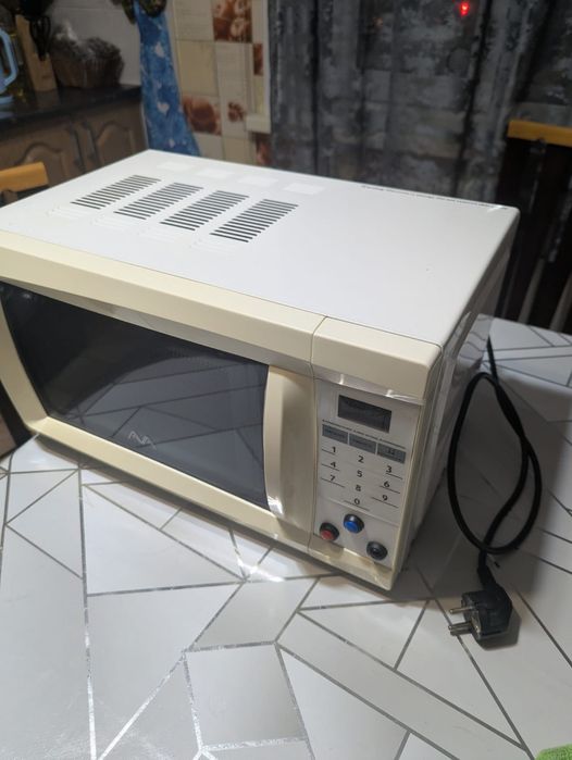 Микроволновка АВА