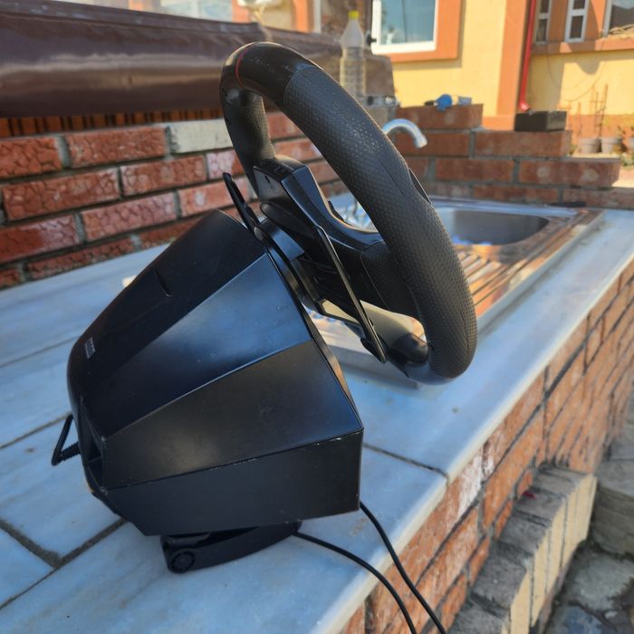 Volan de gaming,pentru ps 4 și ps 3(urgent)