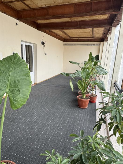 Sergeli tumani beruni mahala2 preyz 3 tupik 6 uy 4 sotu yer gaz su