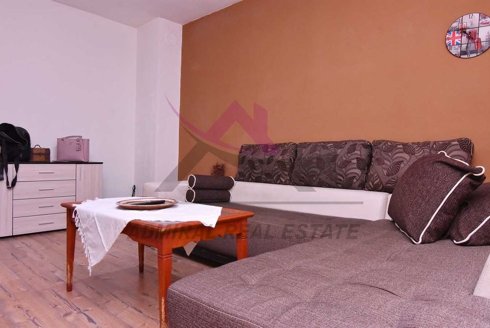 Дава се под наем Четиристаен апартамент в Варна, Цветен квартал - 90 кв.м за 450 € - Снимка #1