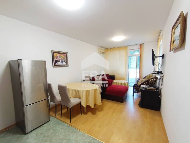 Дава се под наем Двустаен апартамент в Поморие - 69 кв.м за 355 € - Снимка #1