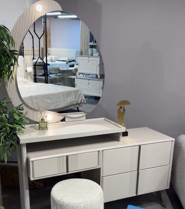 Б/у спальный гарнитур