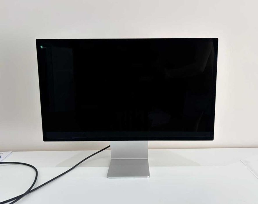 Монитор Apple Studio Display