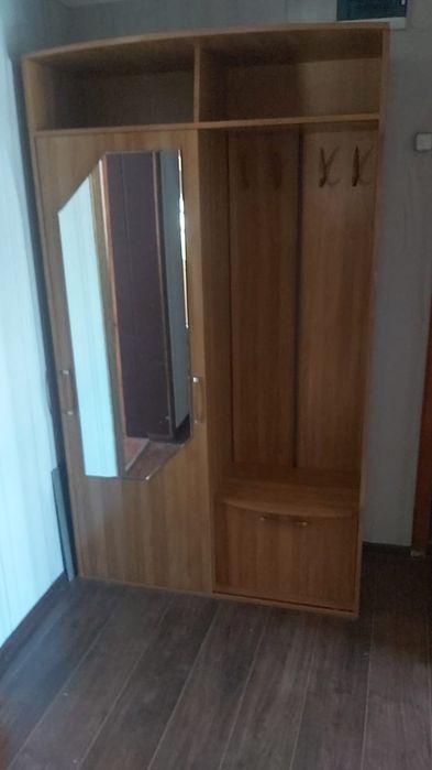 Шкаф для прихожей