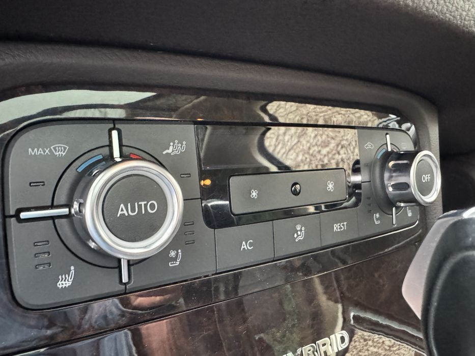 Volkswagen Touareg 3.0 TSI Hibrid