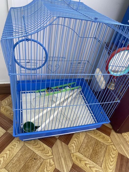 Продам клетку для попугая