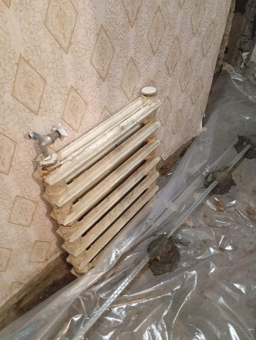Продам чугунные батареи