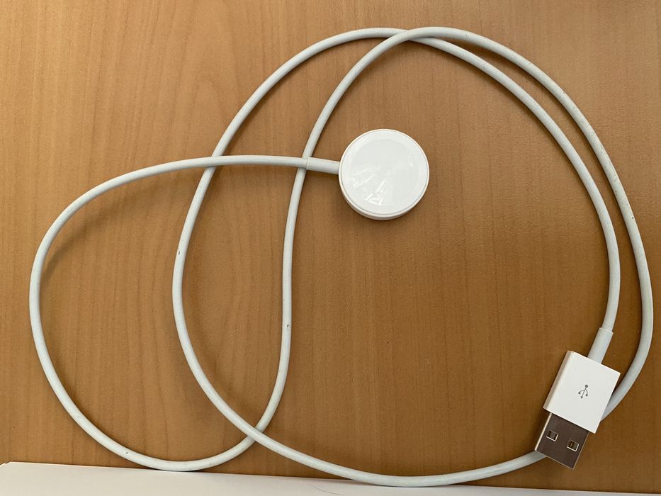 Apple watch SE 40mm в хорошем состоянии