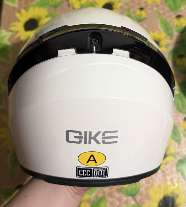 продаю шлем мотошлем