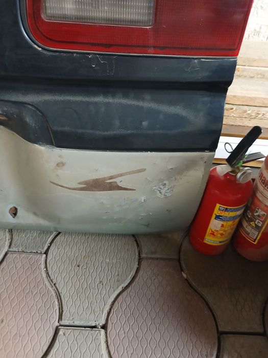 Дверь багажника делика булка