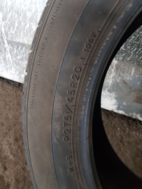 Nokian 275 45 r20