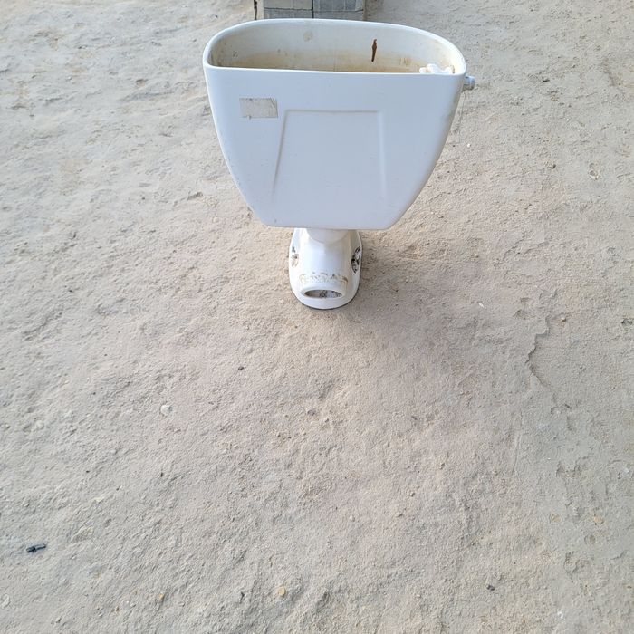 Унитаз б/у продаётся