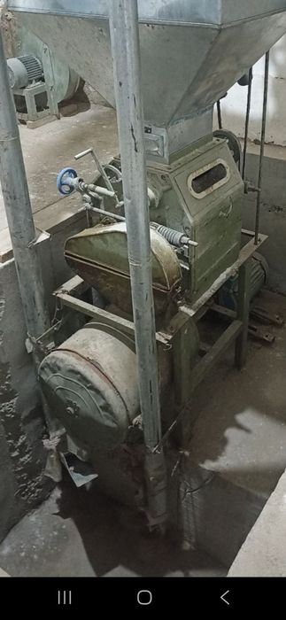 Сотилади ун тегирмон ва дкв ем чикаргич