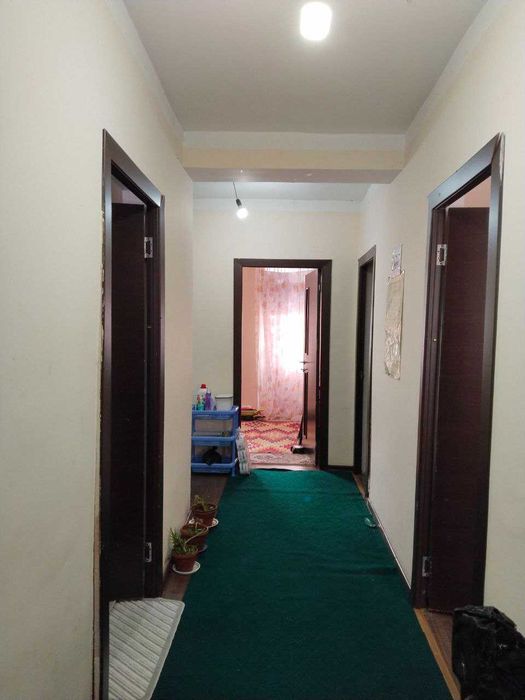 Uy sotiladi. Mindon obodda 2 sotihli uy sotiladi.