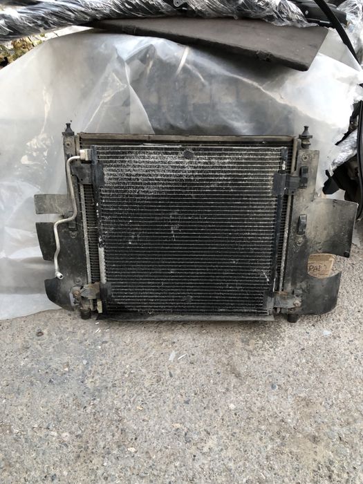 Радиатор на мерседес ML 163, 5.5 объём