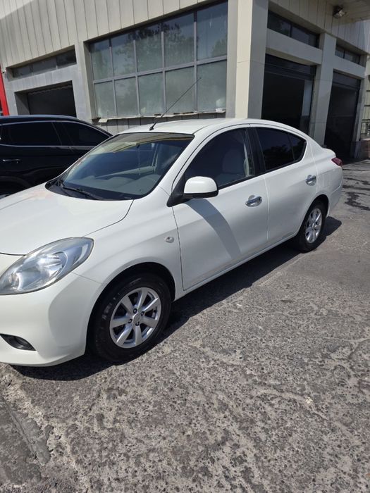 Автомобиль Nissan Sunny
