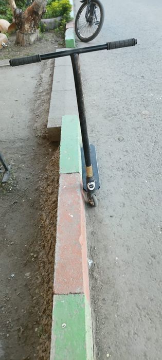 Продам самокат в хорошем состоянии