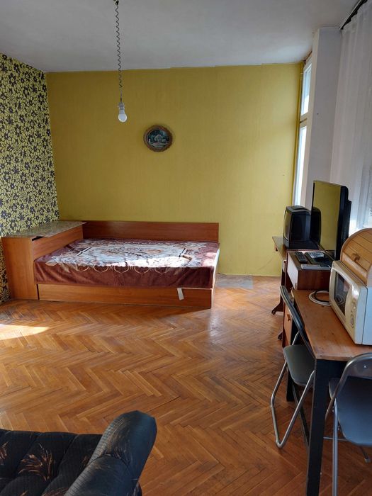 Продава се Двустаен апартамент в Стара Загора, Център - 65 кв.м за 1493 €/кв.м - Снимка #2