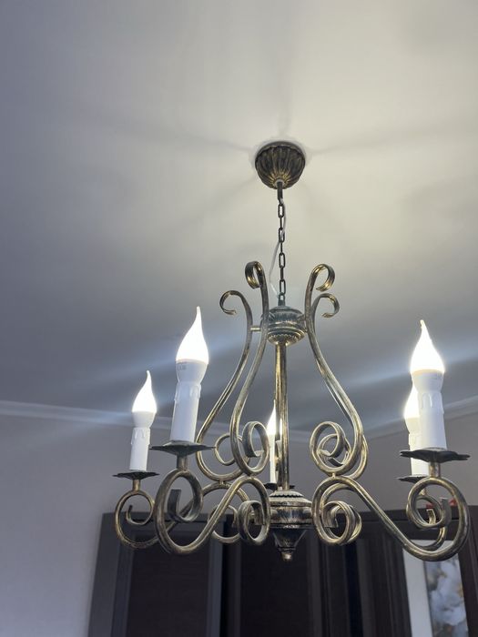 Люстра бронзовая, (6 мес пользования)