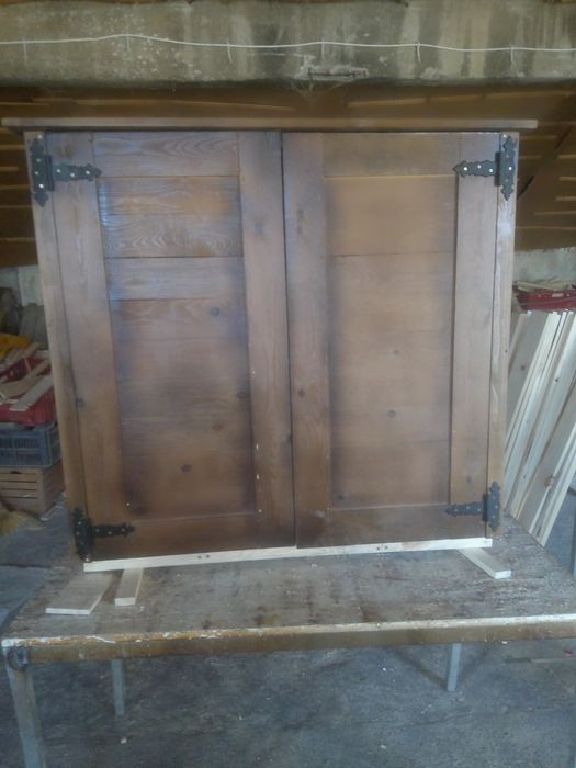 Скрин от масивна дървесина