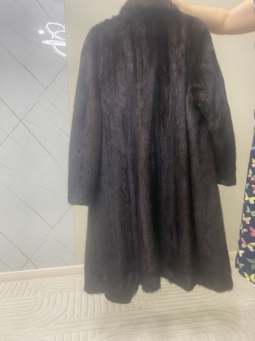 Продам норковую шубу