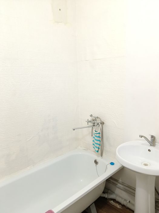 Продам 1 комн квар. 7-52-3 этаж.