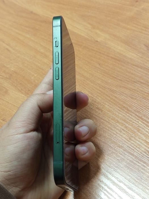 Продам Айфон 13, 128ГБ