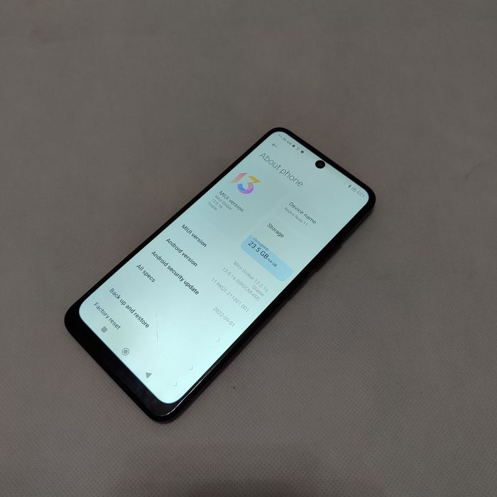 Redmi Note 11 sotiladi srochno