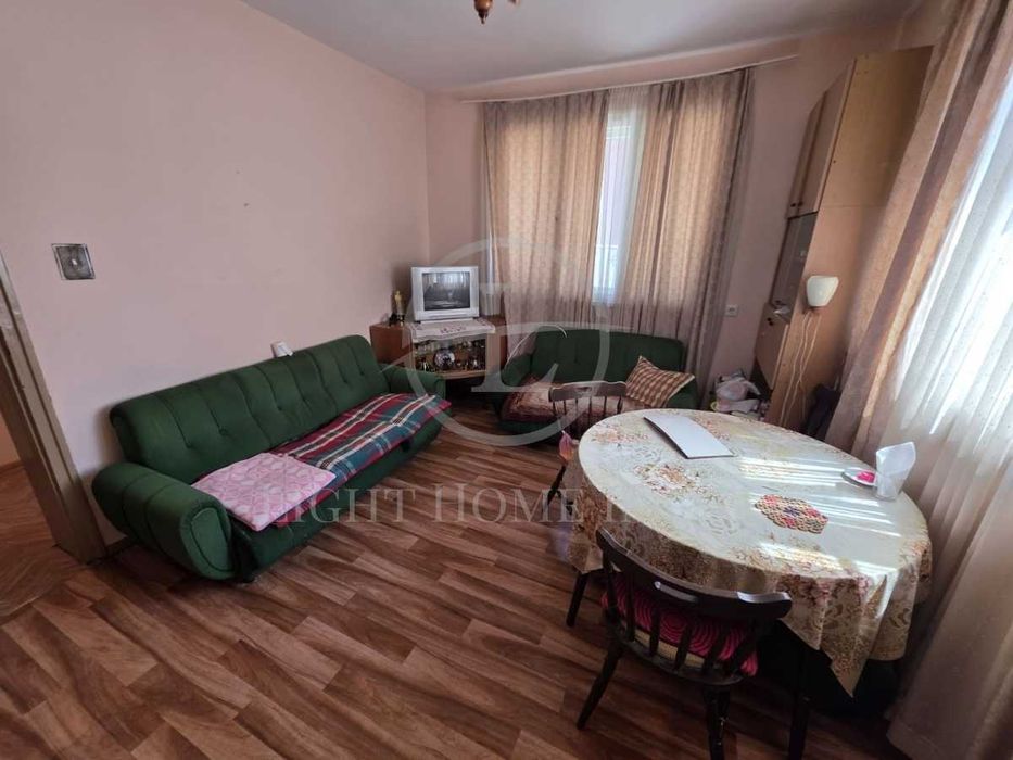 Продава се Етаж от къща в Пловдив, Гагарин - 81 кв.м за 2161 €/кв.м - Снимка #2