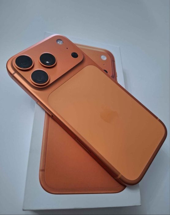 Vand iphone 17 pro 256 urgent