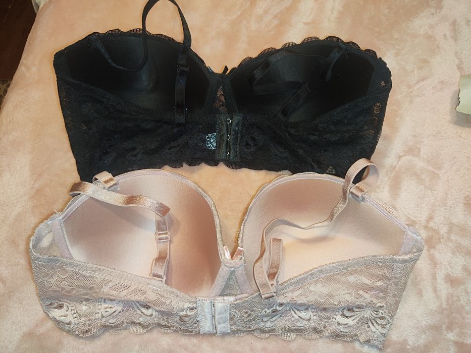 Чисти нови сутиени 85D