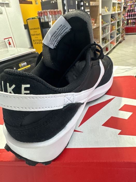 Nike waffle debut