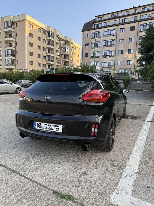 Kia Pro Ceed GT 204cp - full options cu recaro, trapa, evacuare Foxx omologata