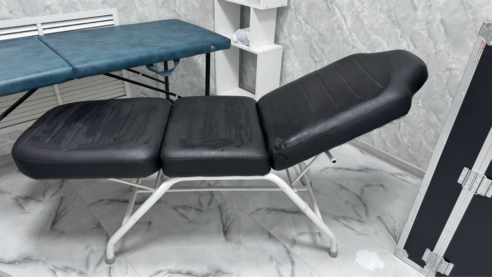 Продам кушетку для мастеров