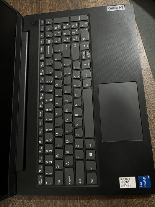 Laptop Lenovo – Intel i5 Gen 11, 8GB RAM